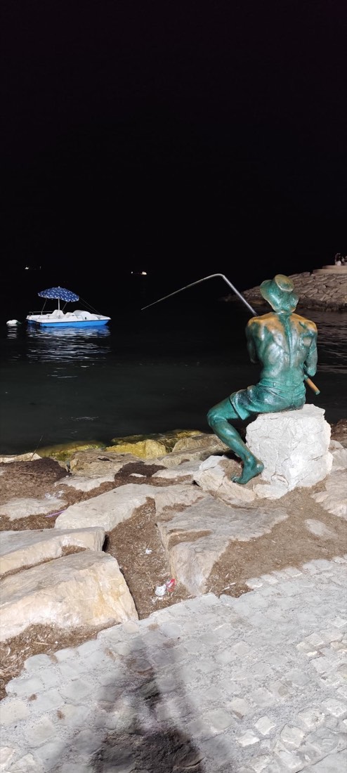 Promenáda v Durrësu večer